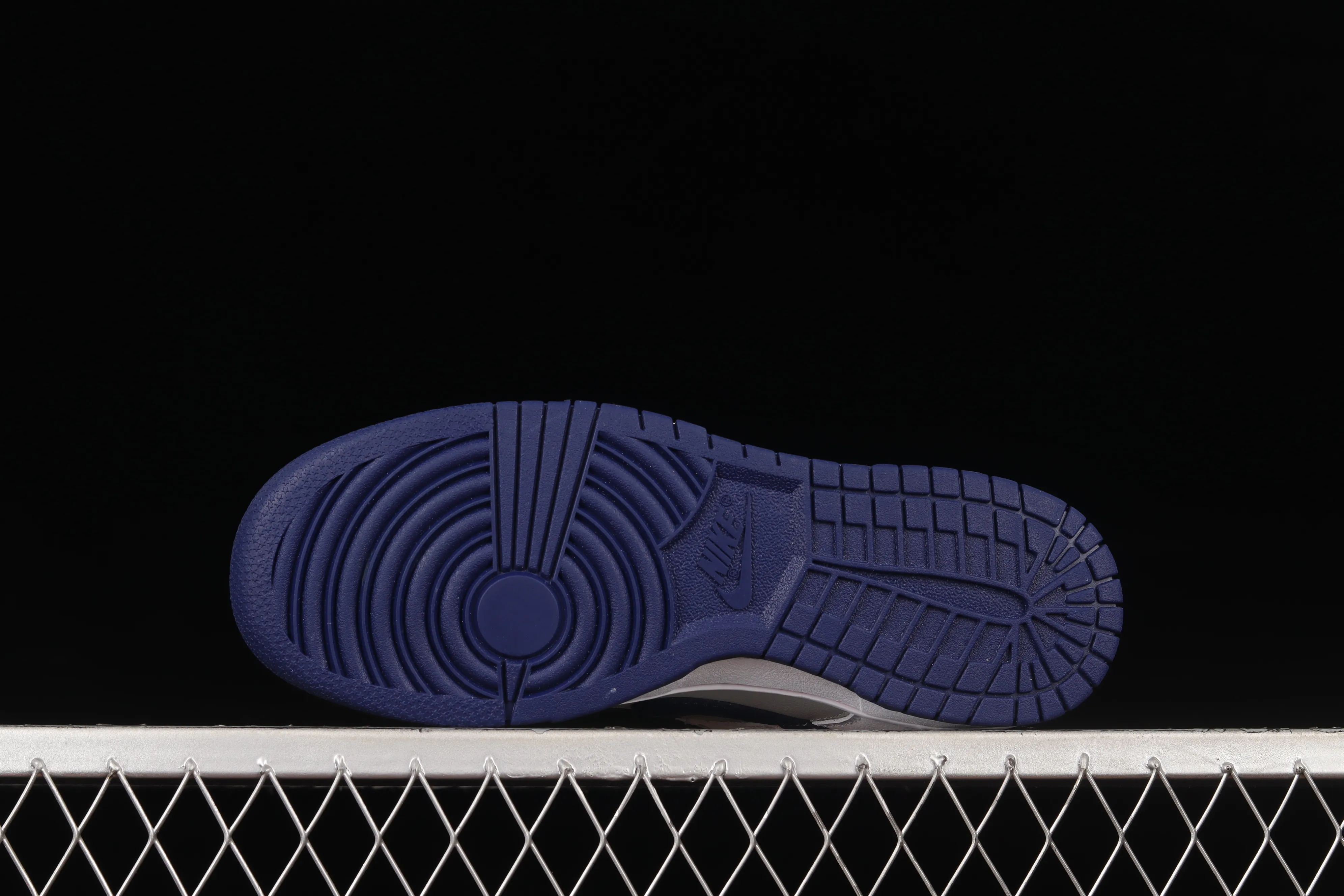 All categories Nk SB Dunk series Nk SB Dunk Low low-top sneakers F version special price Nk Dunk Low "Brooklyn Nets" NBA 75th anniversary Brooklyn Nets low-top sports and leisure sneakers DD3363-001